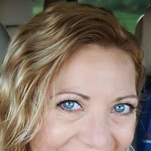 Meet your Posher, Carey